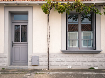 closed door house (1)