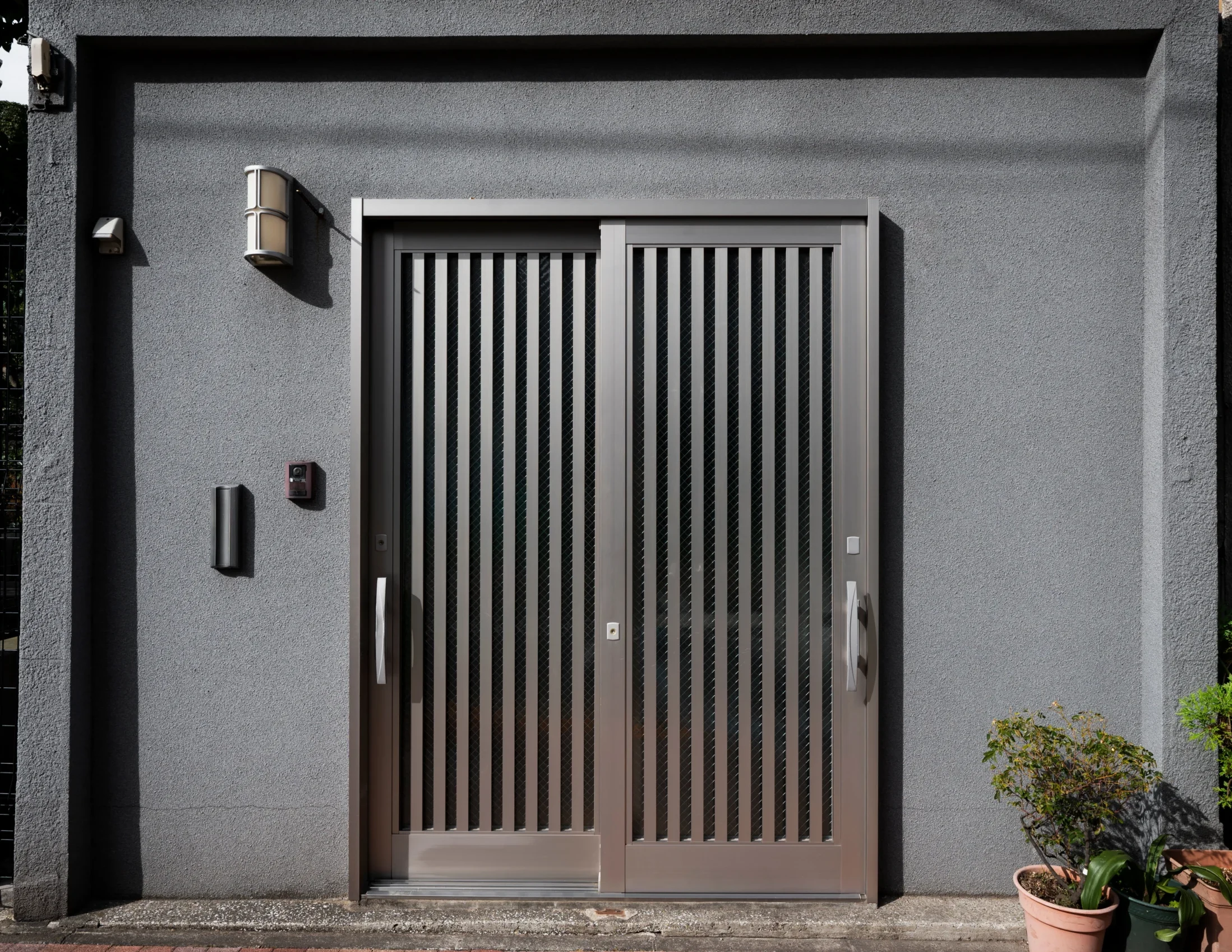 house entrance japan building wi