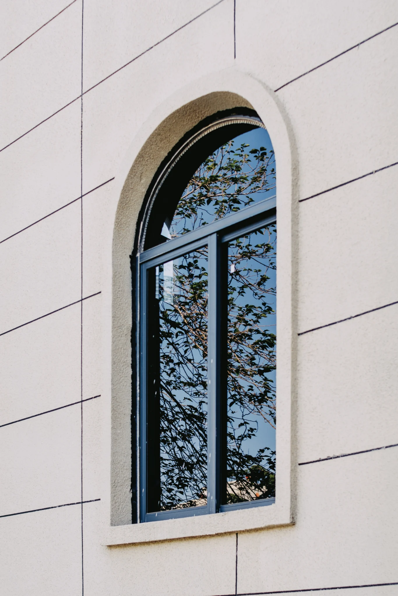 low angle view window building (1)
