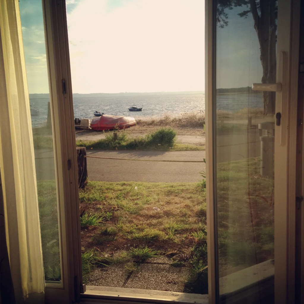 sea seen through house window (1)